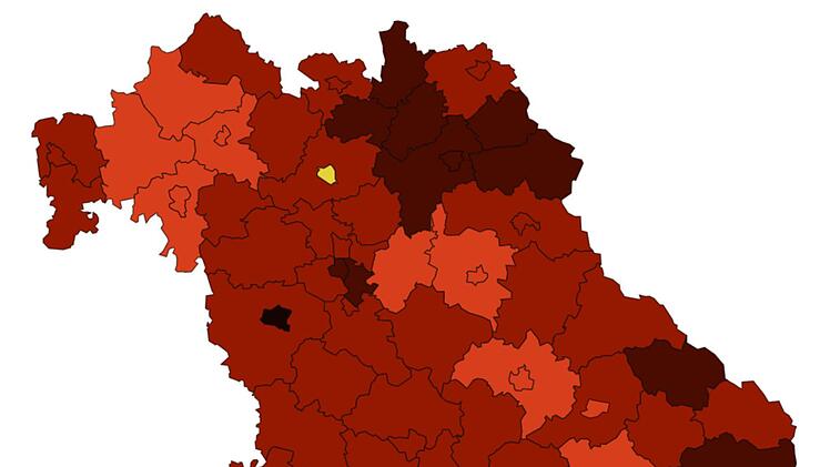 Nur Bamberg (gelb unterlegt) weist in Bayern derzeit eine 7-Tages-Inzidenz von weniger als 50 aus.