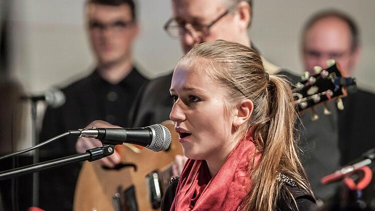"Church Rocks" in der Coburger Heilig-Kreuz-Kirche: Sabrina IhnFoto: Jochen Berger