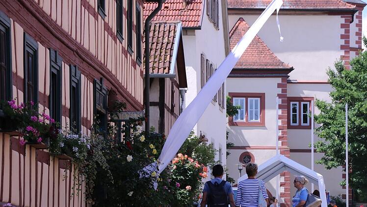Auf einem Spaziergang durch Rügheim