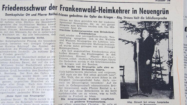 Zeitungsartikel im "Volksblatt" über die Rede von Franz Josef Strauß  Repro: Friedwald Schedel