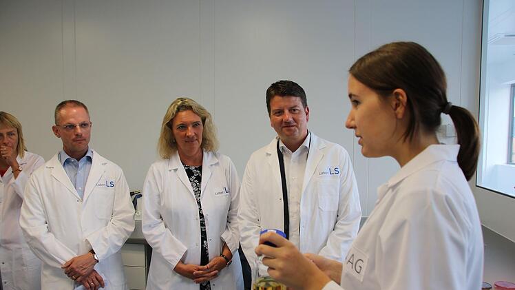 Eindrücke vom Besuch der Sozialministerin bei "Labor LS" in Großenbrach. Foto: Ralf Ruppert