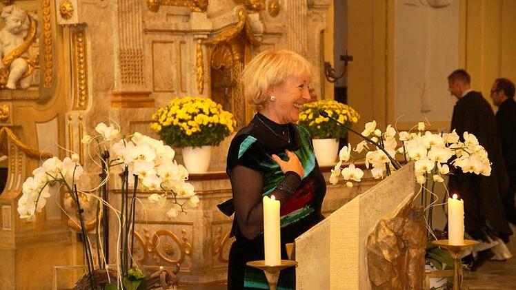 Jana Fischerová, Vizepräsidentin für Kultur und Tourismus aus Tschechien, spricht im Namen aller Partnerstädte.Joseph Beck