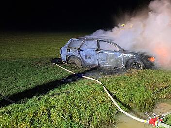 Großheirath: Jugendliche setzen nach Spritztour Auto in Brand