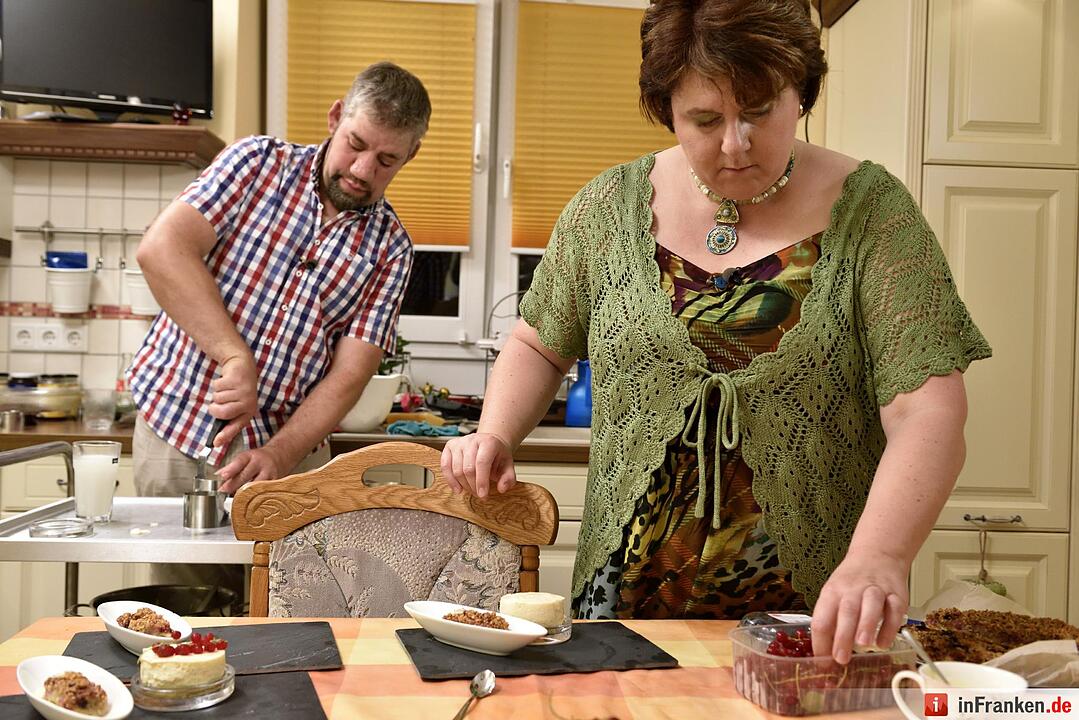 Das perfekte Promi Dinner _ Bauer sucht Frau-Spezial