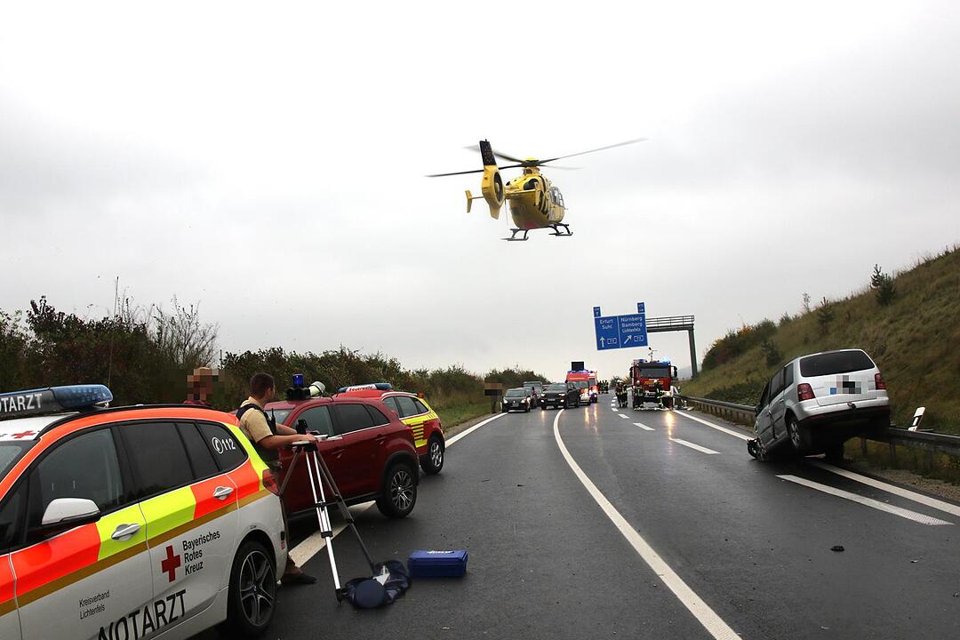 Zwei Schwerverletzte bei Verkehrsunfal an A73