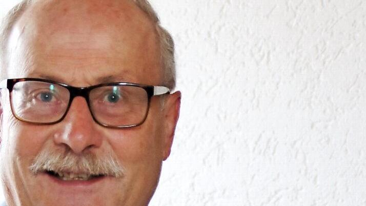 Ende August wird Siegfried Sesselmanns drittes Buch erscheinen: "Die 30 Schulen im ehemaligen Altlandkreis Stadtsteinach und in der Stadt Stadtsteinach". Foto: Klaus Klaschka