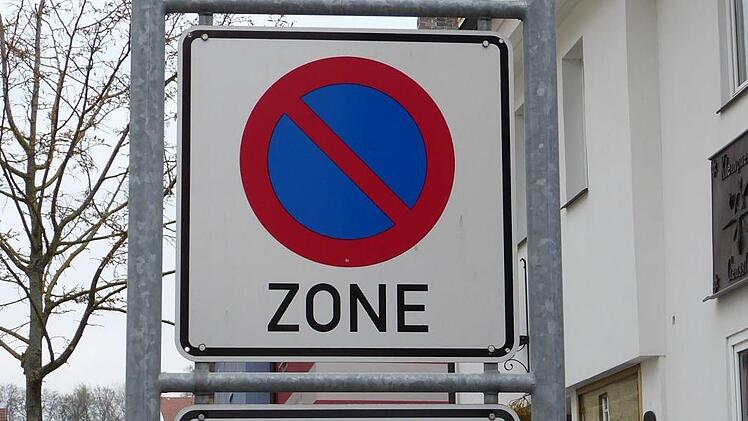 Zu viele Reglementierungen durch Schilder führen mitunter dazu, dass die Aufmerksamkeit der Verkehrsteilnehmer leidet. Foto: Volker Gundel