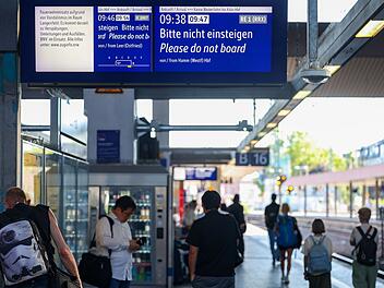 Bahnstrecke zwischen K&ouml;ln und D&uuml;sseldorf gesperrt