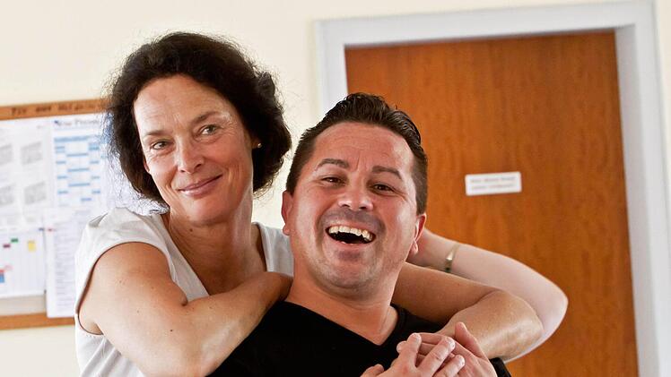 Gabriela Künzler und Claudio Romero bei der Probenarbeit