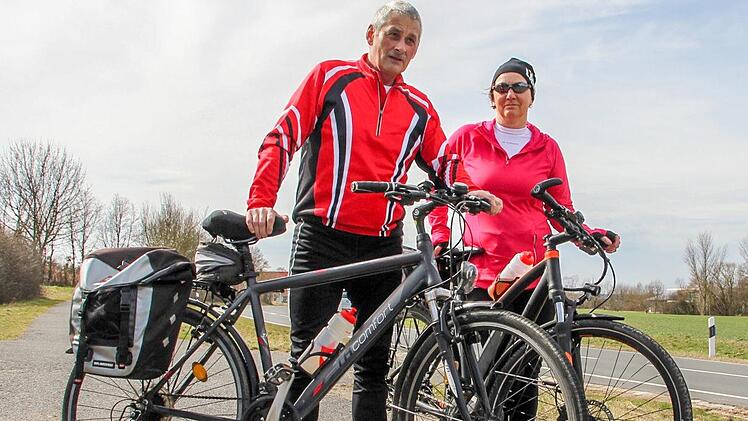 Hermann und Silvia Krauß aus Trunstadt radeln nahezu täglich - oft verschlägt es sie dabei in den Landkreis Haßberge. Fotos: Andreas Lösch