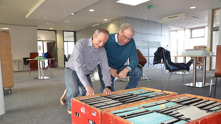 Im  "neuen" Rathaus : Bürgermeister German Hacker und Verwaltungsleiter Gerhard Höfler