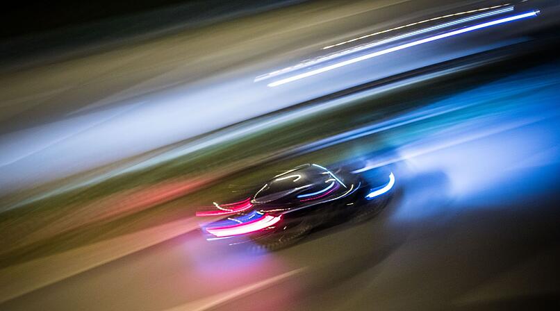 N&uuml;rnberg: Audi-Fahrer fl&uuml;chtet vor Kontrolle - Waffe in Auto entdeckt