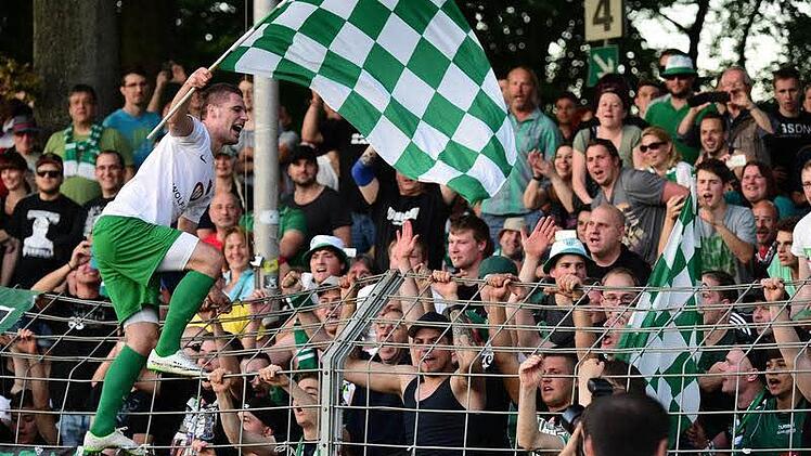 Grünweiße Glückseligkeit. Foto: Anand Anders