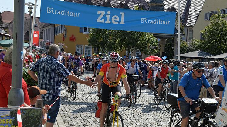 Die diesjährige BR-Radltour startet in Bad Staffelstein. Symbolfoto:Ronald Rinklel (Archiv)