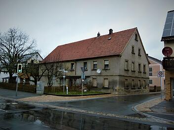 Die beantragte Nutzungsänderung eines landwirtschaftlichen Anwesens in  ein Wohnhaus mit 19 Apartments lehnte der Gemeinderat  ab.Werner Reißaus