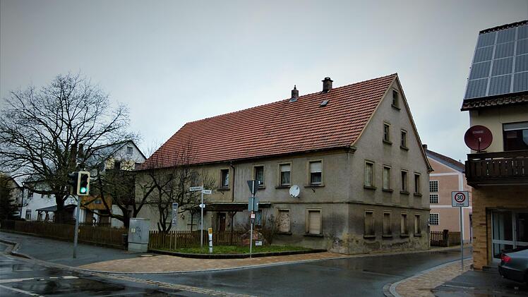 Die beantragte Nutzungsänderung eines landwirtschaftlichen Anwesens in  ein Wohnhaus mit 19 Apartments lehnte der Gemeinderat  ab.Werner Reißaus