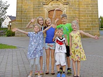 Sie freuen sich schon wieder auf den Kinderzauberabend am Samstag, 16. August, in Oberbrunn.  Foto: privat
