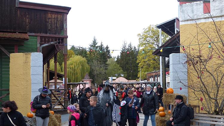 Halloween im Freizeitpark Schloss Thurn Foto: Pauline Lindner