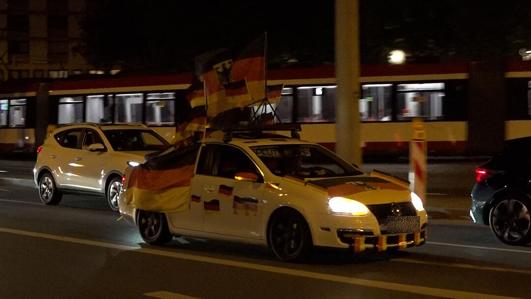 N&uuml;rnberg feiert ausgelassen den Einzug ins Viertelfinale