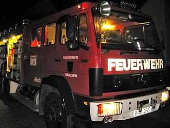 Die Tage dieses Tanklöschfahrzeugs in Gundelsheim sind nach dem Sonder-Einsatz vom Mittwoch gezählt. Foto: Julia Hipelius