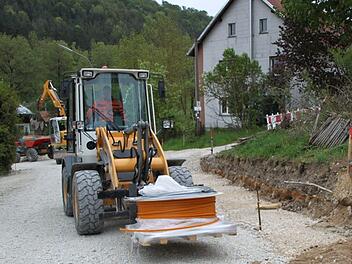 335 Kilometer Glasfaser und 122 Kilometer Leerrohr werden im Gemeindegebiet verlegt.  Fotos: Carmen Schwind