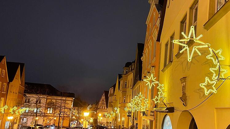 Stimmungsvoll: die Kulmbacher Weihnachtsbeleuchtung. Foto: Jürgen Gärtner