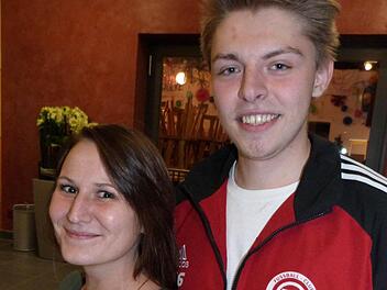 Das sind die beiden Neuen in der NSA, der Neuenmarkter Spaß-Anstalt: Saskia Titze und Christof Hohner. Foto: Werner Reißaus