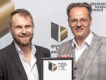 Ralf Schmitt und Rolf Hering bei der Preisverleihung in Berlin Foto: pr