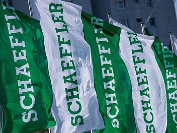 FFP2-Masken-Regel bei Schaeffler: Der Gesamtbetriebsrat protestierte, nun reagierte das Unternehmen.