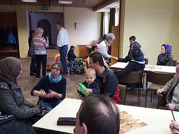 Der Nordhalbener Arbeitskreis Asyl hat die Flüchtlinge aus Nordhalben und Tschirn zum "Informationsaustausch" ins "Haus des Gastes" in Nordhalben eingeladen.  Foto: Marie-Therese Wunder