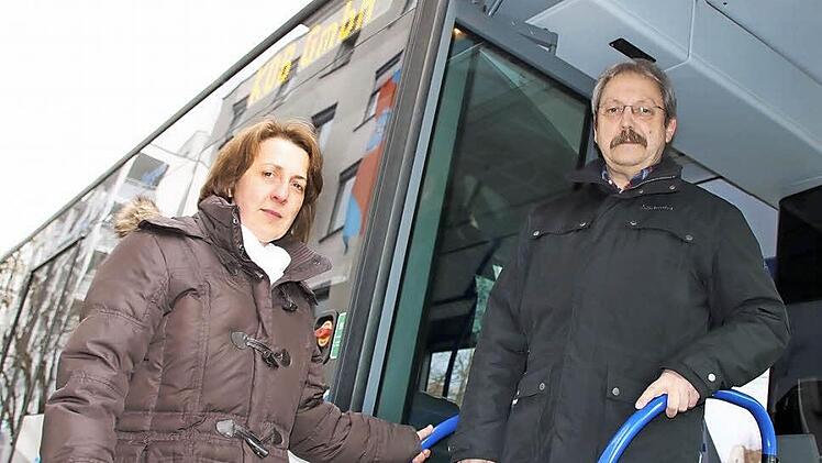 Kurzer Übergang: Monika Guck wurde zum 1. März neu ins Kommunalunternehmen geholt, Mitte des Monats hatte Georg Jüngst bereits seinen letzten Arbeitstag, zum Monatsende geht der langjährige Betriebsleiter in den Ruhestand. Foto: Ralf Ruppert