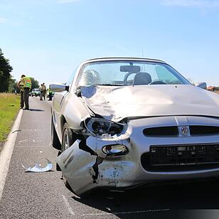 Renter mit Mofa erfasst und toedlich verletzt