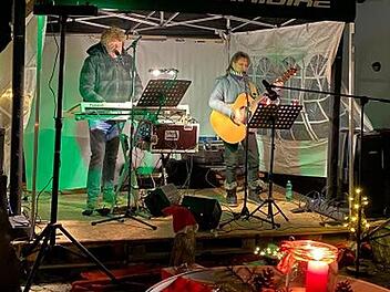 Jürgen Ballner und Christiane Hartmann von der Band „Venus“ beim Hofkonzert im vergangenen Jahr.