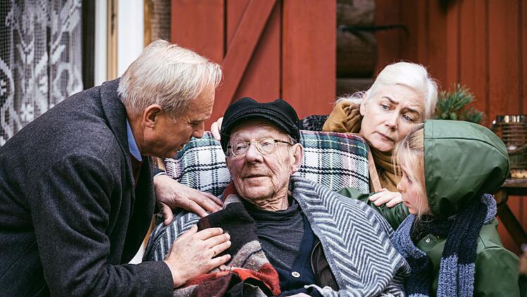 Hans-Peter Korff war vor allem f&uuml;r seine "Drombuschs"-Rolle und als "Onkel Heini" aus der Kinderserie "Neues aus Uhlenbusch" (1977-1980) bekannt.