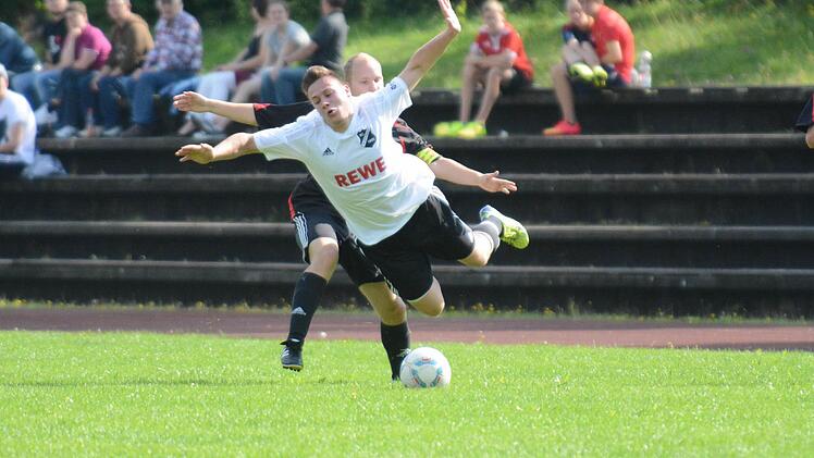 Derbyzeit: Schnappschuss von der B-Klassen-Begegnung des SV Wildflecken gegen den SCK Oberwildflecken (3:4) Foto: ssp