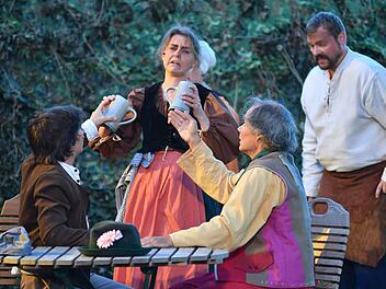 Mit der Komödie "Das Wirtshaus im Spessart" feiern die Rosenberg-Festspiele Premiere. Foto: Ronald Rinklef