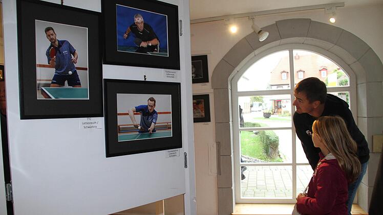 Über 50 Aufnahmen geben einen Einblick über die sportlichen Aktivitäten, die in der Großgemeinde möglich sind. Foto: Gerda Völk