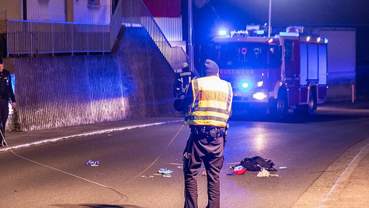 Stegaurach: Auto erfasst Mann: 33-Jähriger schwer verletzt