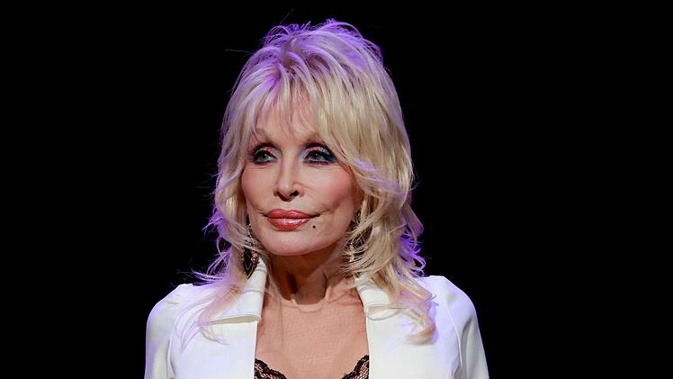 Dolly Parton ist "noch nicht tot", stellte sie nun klar.