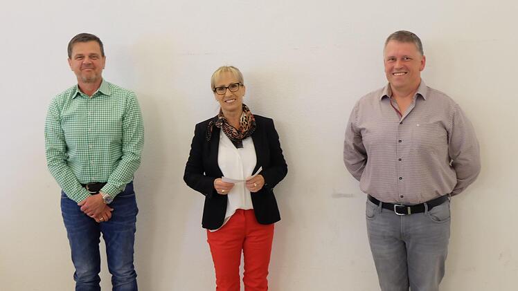 Vereidigung der Bürgermeister (von links): 2. Bürgermeister Jürgen Schleier, 1. Bürgermeisterin Judith Dekant, 3.Bürgermeister Jürgen Gleißner.  Fotos: Philipp Bauernschubert