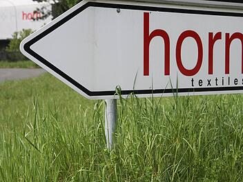 Der Weg des Traditionsunternehmens Horn führt ins die Ferne: Ab 1. Juni ist der Hauptsitz der Horn Textiles GmbH in Metzingen. Die Verantwortung für Design, Entwicklung und Logistik übernimmt die Prevent-Gesellschaft Eybl in Österreich - mit Sitz in Krems. Und die Produktion wird nach Bosnien, in die Nähe von Sarajewo verlagert. Fotos: Sonja Adam