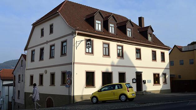Den neuen Anstrich der ehemaligen Wirtschaft wird bald die Aufschrift "Museumsgasthaus Zum Stern" zieren. Foto: Arthur Stollberger