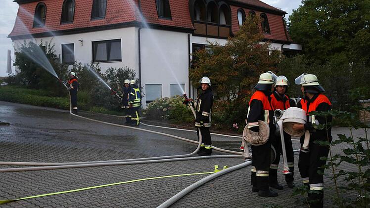 Feuerwehr-Großalarm in Steinbach Foto: Andreas Brandl