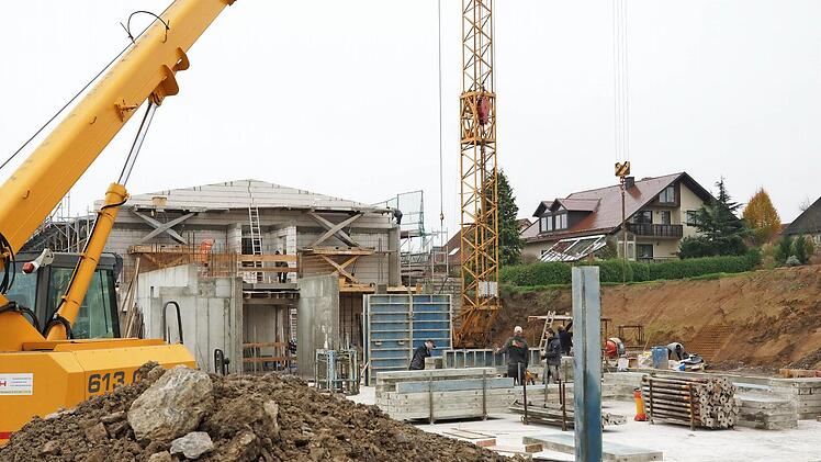 Der Rohbau steht schon fast komplett. Foto: Arkadius Guzy