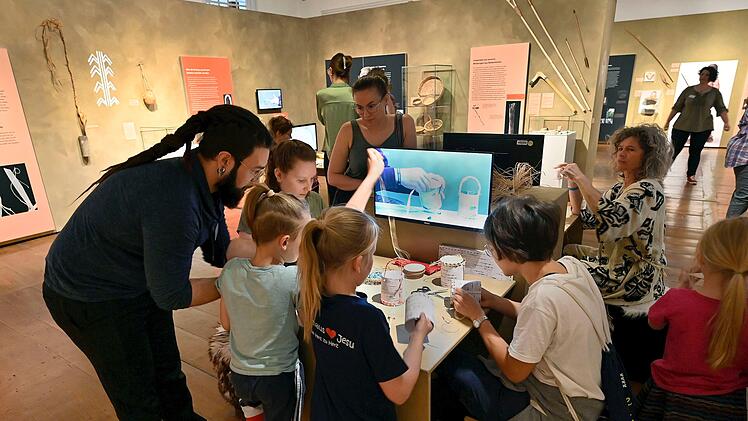 Erlangen: Alles rund um die Steinzeit - Stadtmuseum l&auml;dt zu Familienfest ein