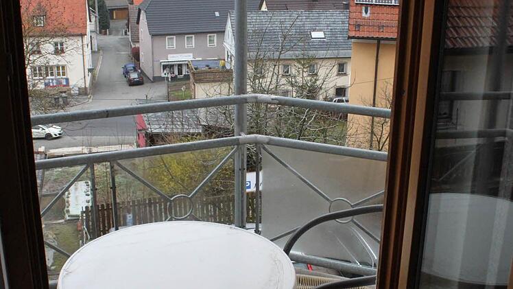 Blick von einem Balkon.