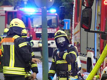 LKW-Brand im LKR Hof