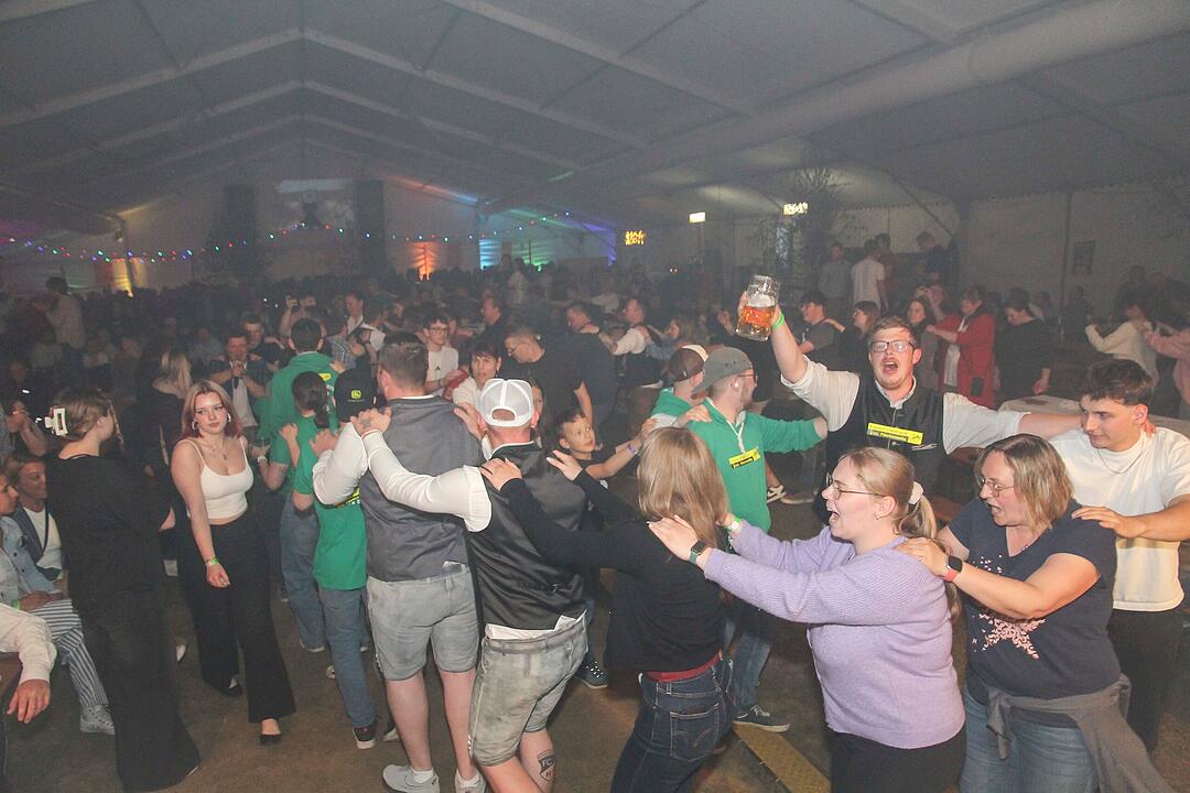 Party mit den DORFROCKERN Party mit den DORFROCKERN