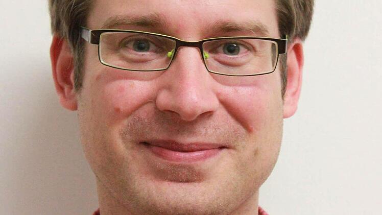 Holger Schwarzmann (34)Ich bin dabei, weil mich das Strategische am Schach fasziniert und keine Partie der anderen gleicht. Vor rund 25 Jahren bin ich übers Ferienprogramm zum Verein gestoßen und bis jetzt dabei geblieben. Mittlerweile spiele ich als Mannschaftsführer in unserer ersten Mannschaft.