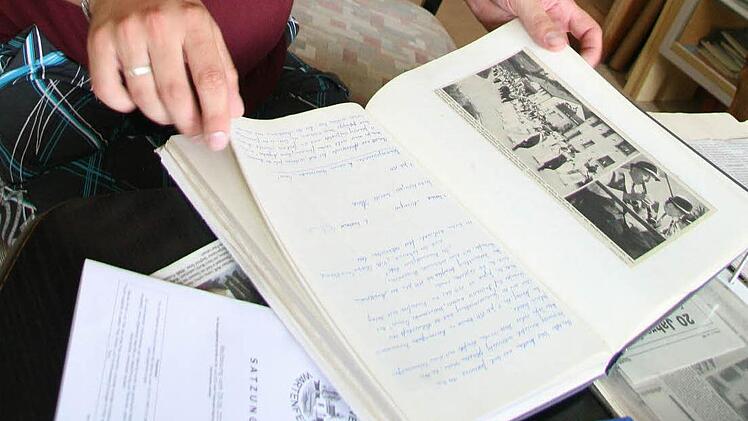 Zum Berg- und Heimatfest im Pressecker Ortsteil Wartenfels sind noch alte Unterlagen vorhanden. Foto: Sonja Adam